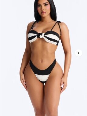 Black & White Knot Front Bikini Set  Sz XL
